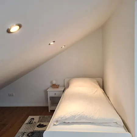 Haus Wieken-huus بيت للعطل