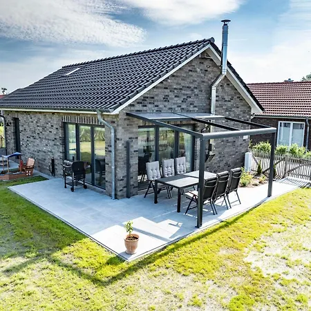 Haus Wieken-huus * Sehestedt (Lower-Saxony)