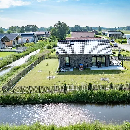 بيت للعطل Haus Wieken-huus *